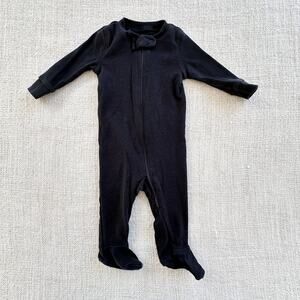 Primary Black Organic Cotton Footie Sleeper EUC 0-3mo